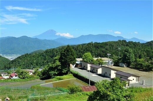 平林たはたの宿と富士山