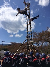 消防団梯子乗り