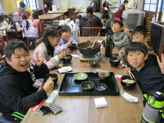 実食３班