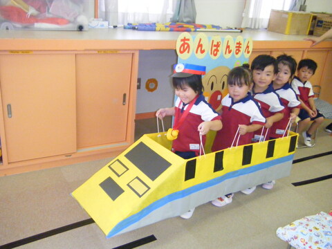 電車ごっこ