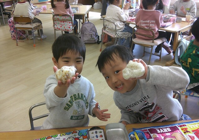 お楽しみ給食うさぎ組 お楽しみ給食うさぎ組