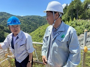 視察
