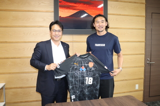 5.27長谷川悠選手1