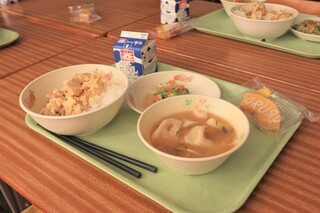 11.22給食１