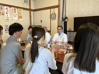 2年目職員との食事会