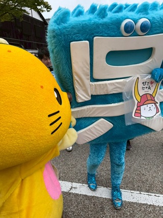 ゆずにゃんと呉氏