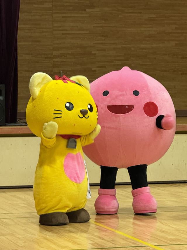 ピーチくんとゆずにゃん