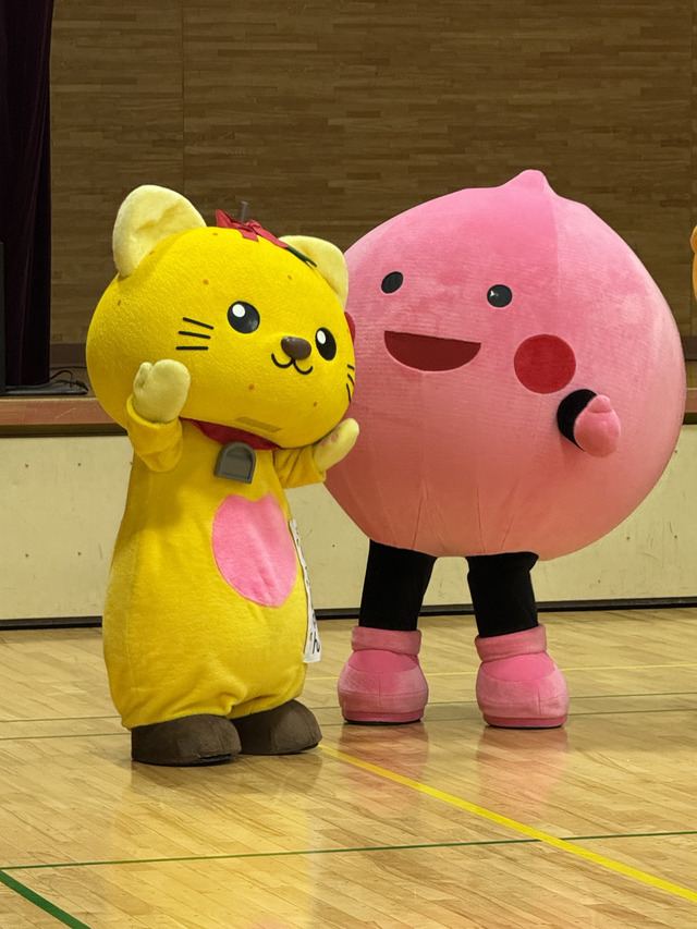 2ピーチくんとゆずにゃん 2ピーチくんとゆずにゃん